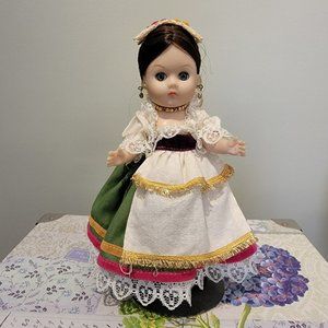 Vogue Dolls Italy 8"